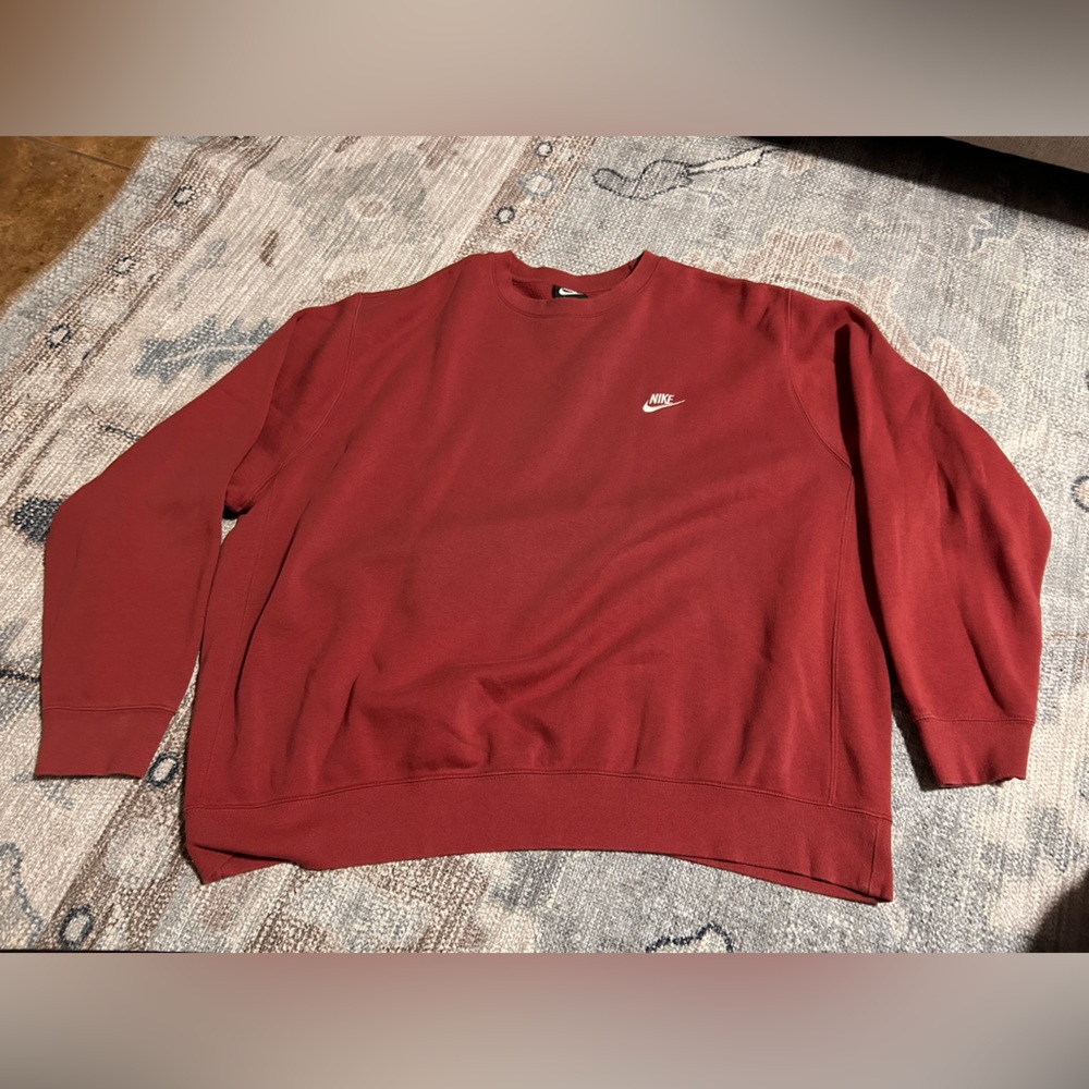 Red Nike Crewneck - Picture 1 of 2